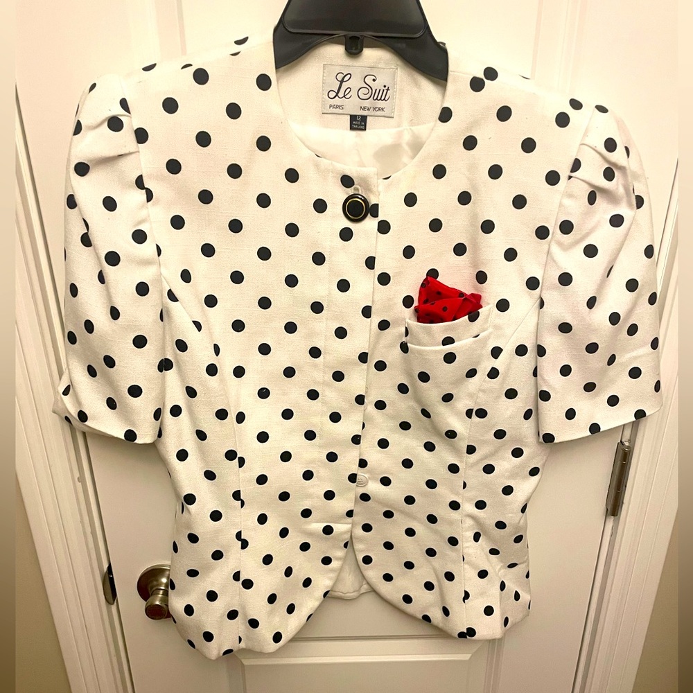 Vintage polka dot blazer, size 12, great condition